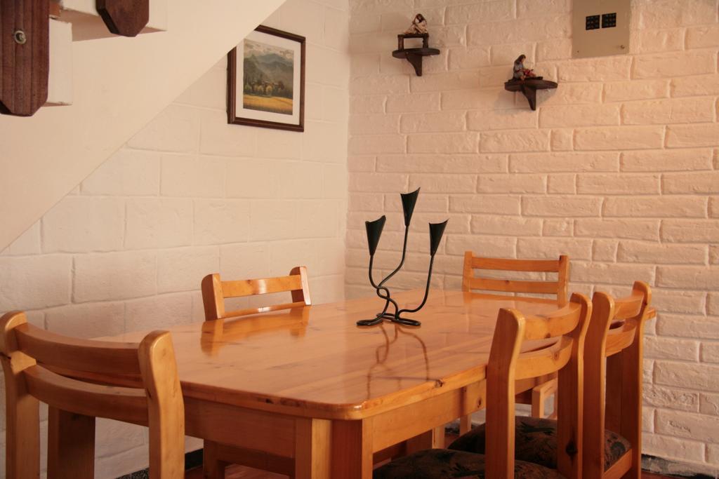 Apartamentos Los Quipus กีโต ห้อง รูปภาพ