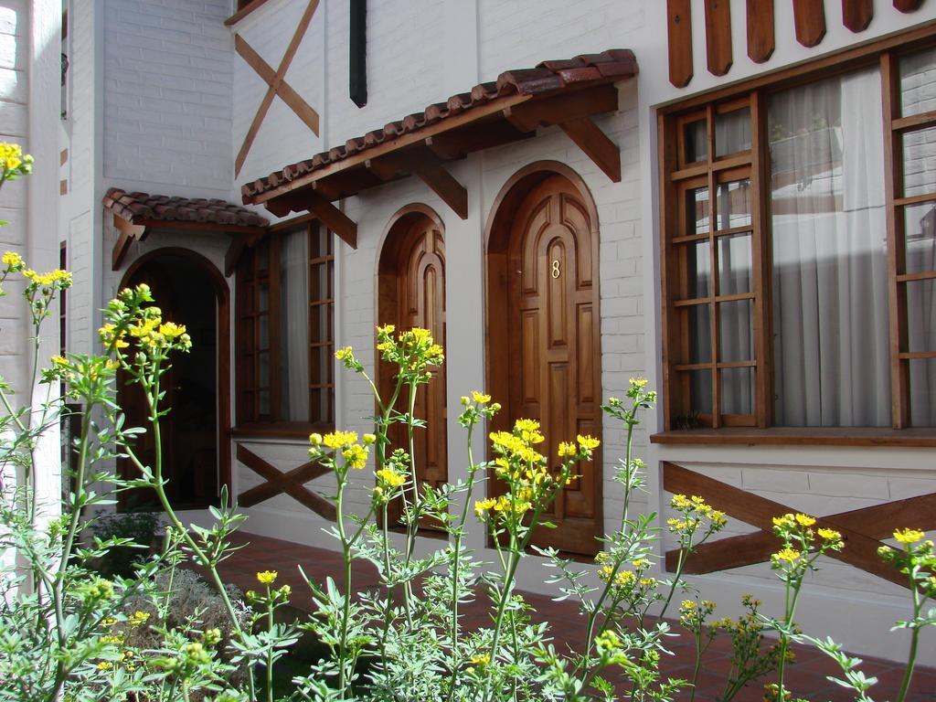 Apartamentos Los Quipus กีโต ห้อง รูปภาพ