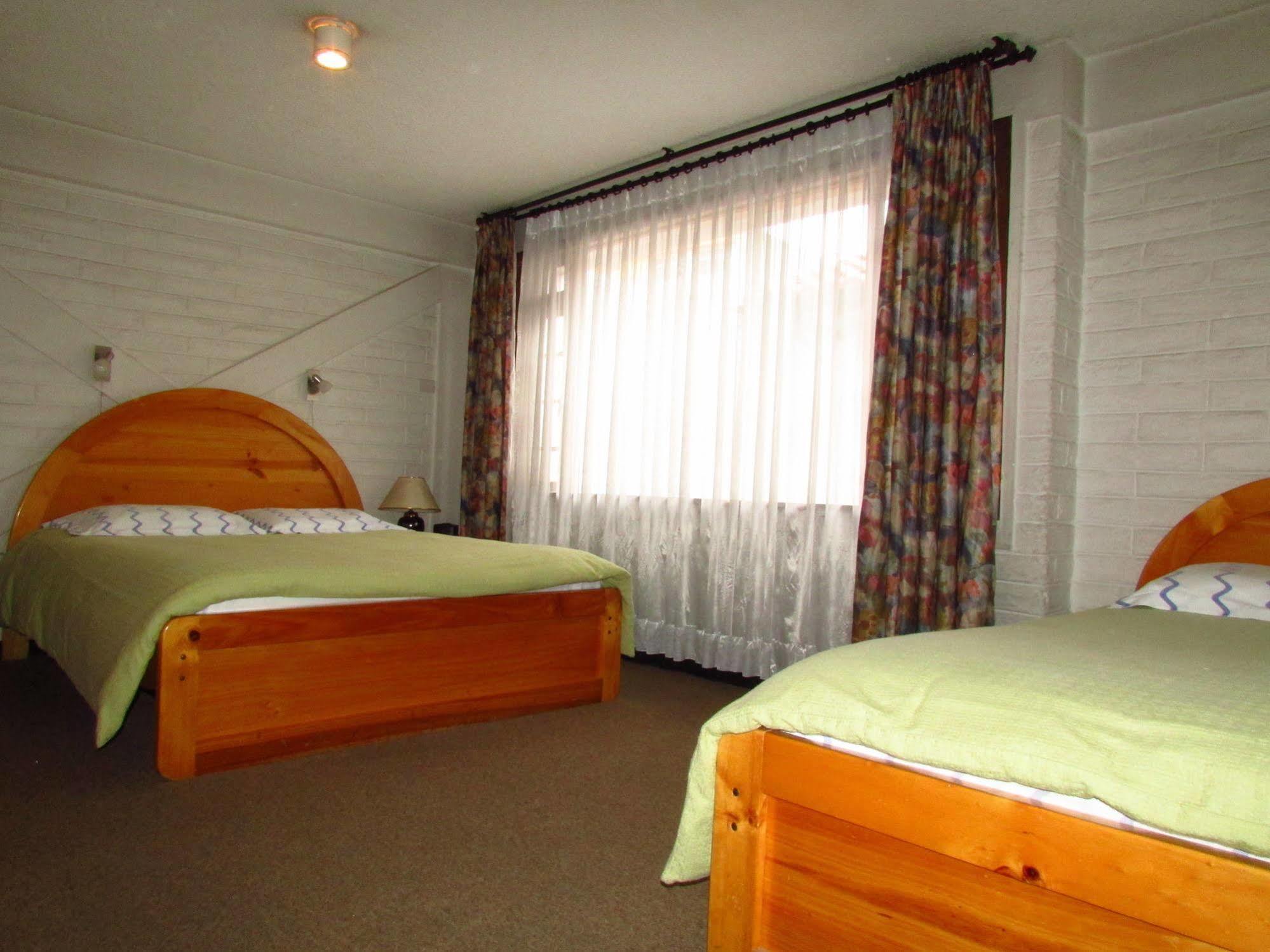 Apartamentos Los Quipus กีโต ภายนอก รูปภาพ
