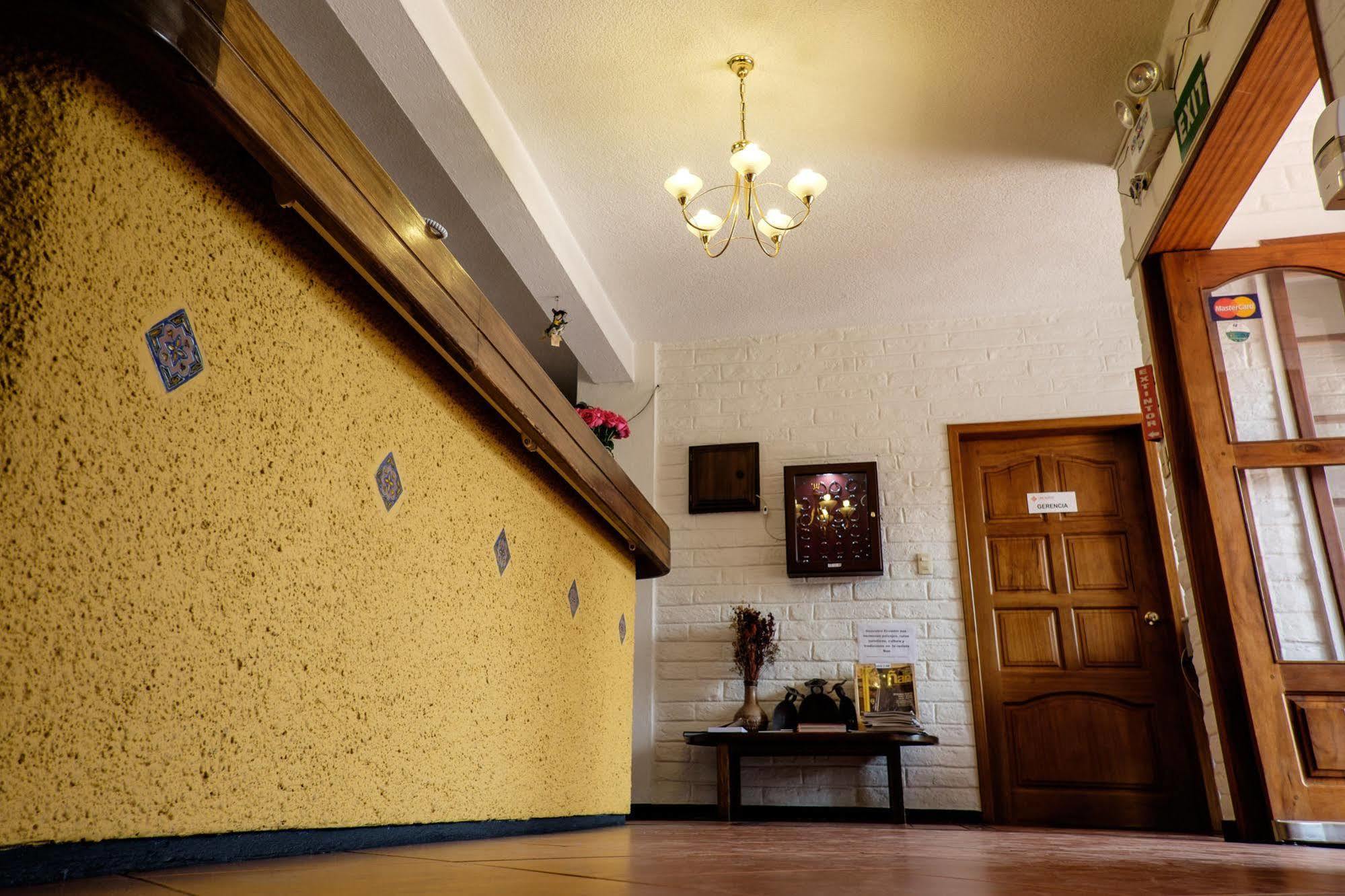 Apartamentos Los Quipus กีโต ภายนอก รูปภาพ